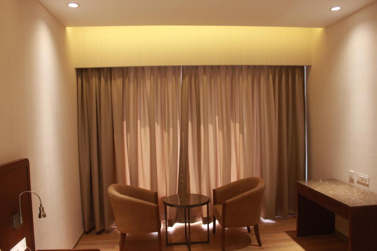 Hotel Rajhans Abhinandan Μποπάλ Εξωτερικό φωτογραφία