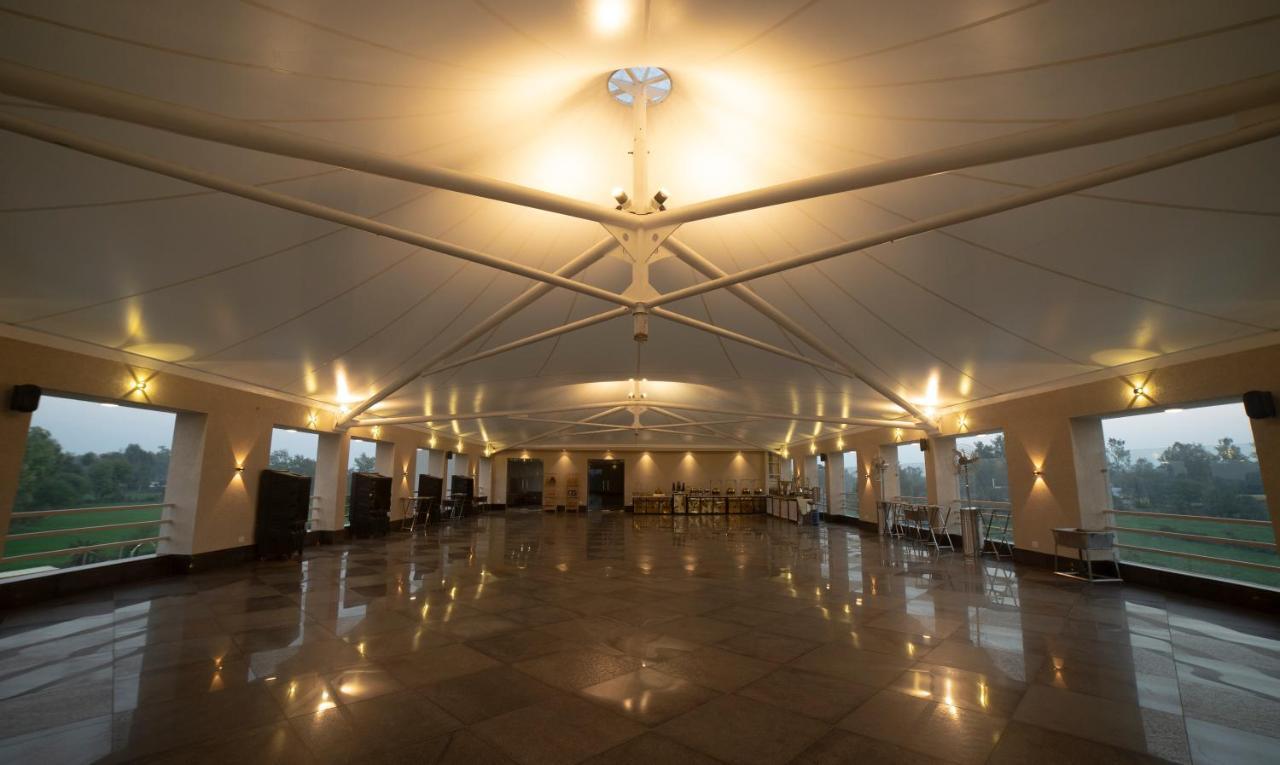Hotel Rajhans Abhinandan Μποπάλ Εξωτερικό φωτογραφία