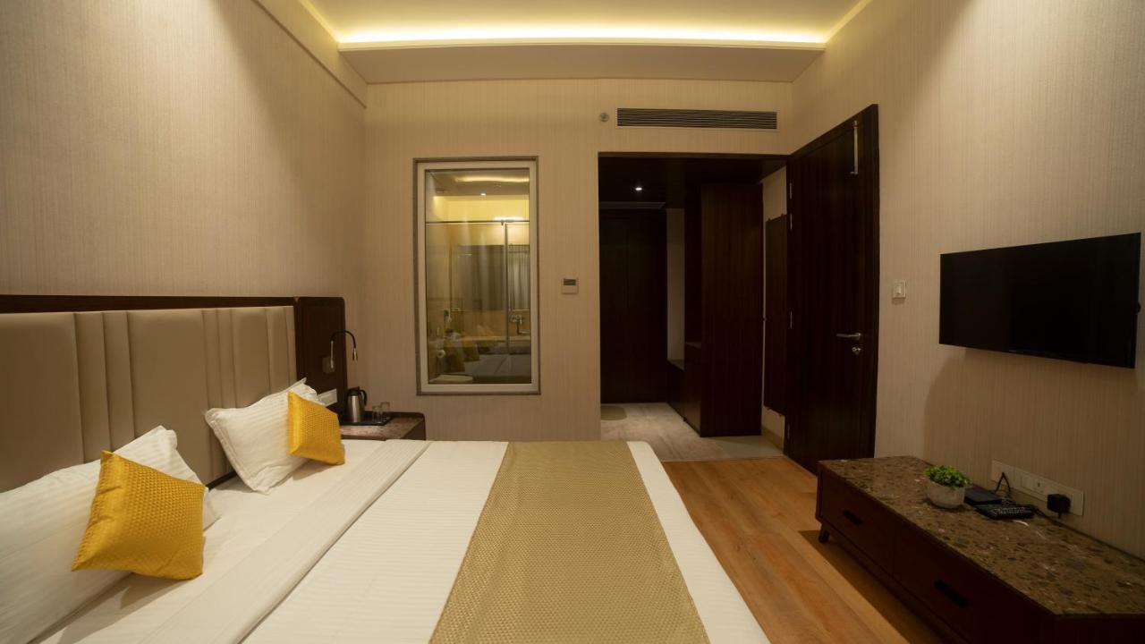 Hotel Rajhans Abhinandan Μποπάλ Εξωτερικό φωτογραφία