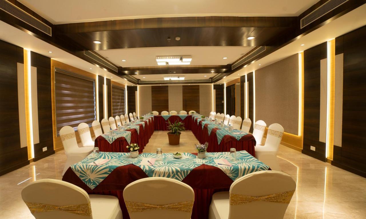 Hotel Rajhans Abhinandan Μποπάλ Εξωτερικό φωτογραφία