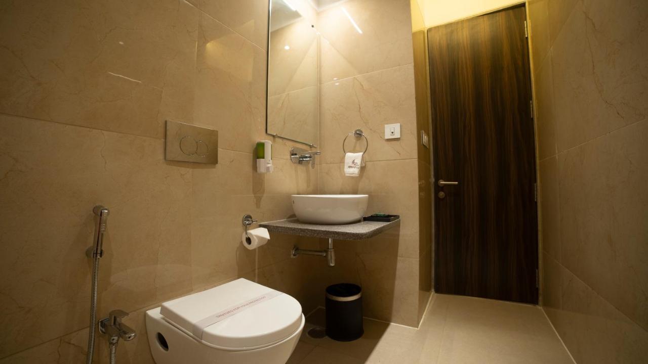 Hotel Rajhans Abhinandan Μποπάλ Εξωτερικό φωτογραφία