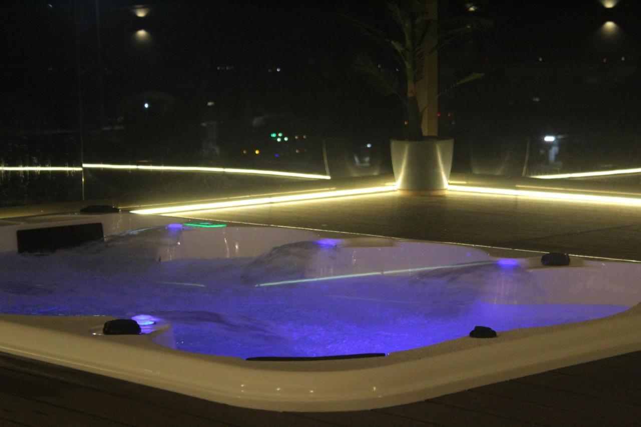 Hotel Rajhans Abhinandan Μποπάλ Εξωτερικό φωτογραφία